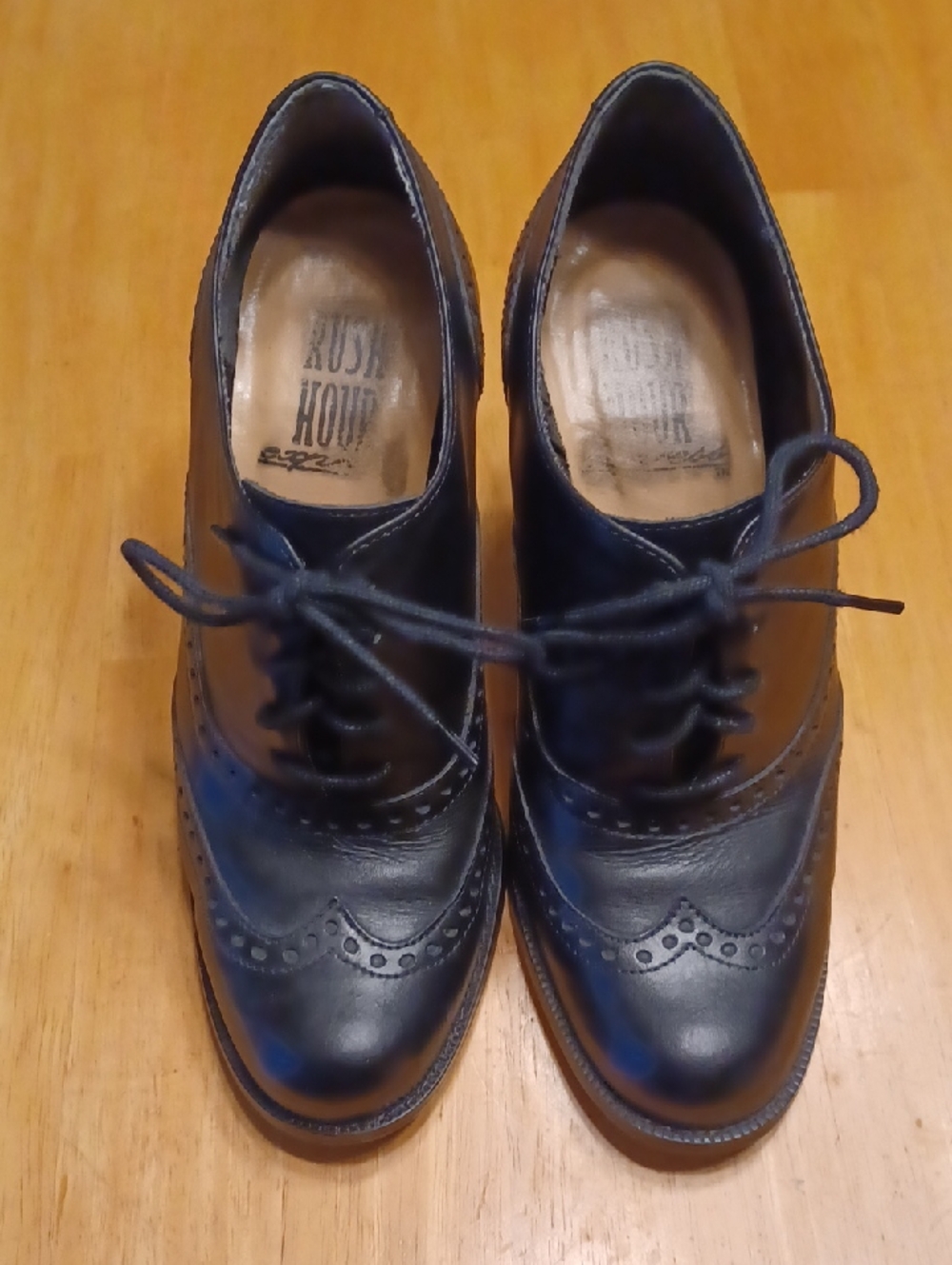 Rush Hour Express Black Leather Wingtip Lace-Up Shoes for Women Size 5.5B